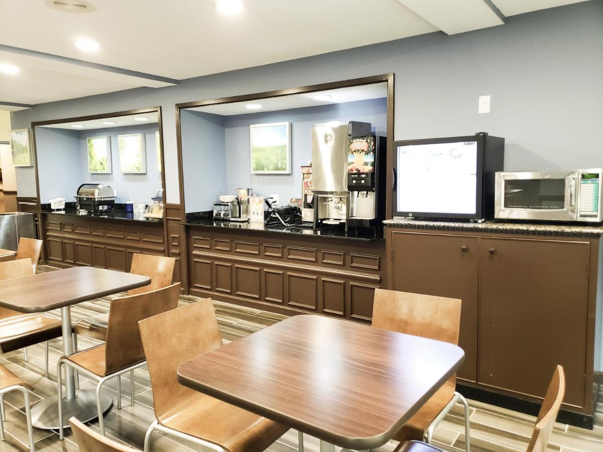 Days Inn & Suites By Wyndham Merrillville Esterno foto